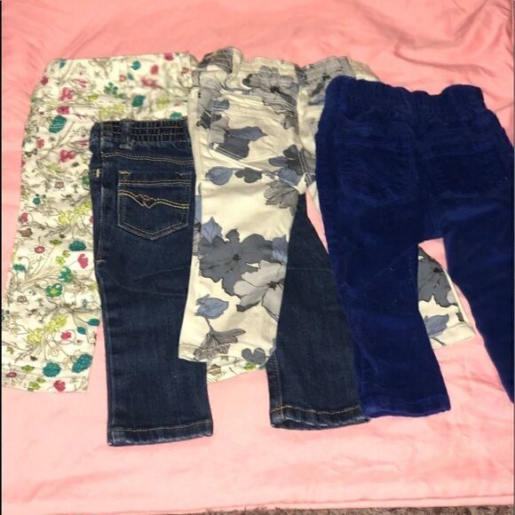 4 Pairs Old Navy Jeans/Pants Toddler 12-18 Months - Picture 2 of 4
